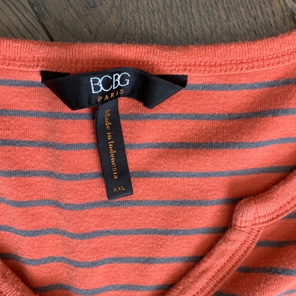 🔵 2/$15. BCBG Orange/Gray Stripe Henley, XL - Picture 3 of 3